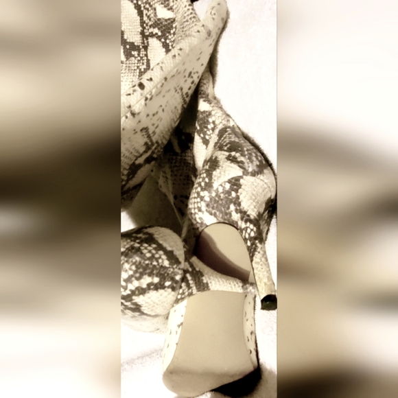 Steve Madden Python Print - Picture 5 of 5